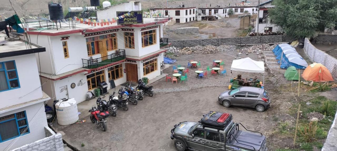 Hotel The Alpinist Cafe And Retreat à Kaza Extérieur photo